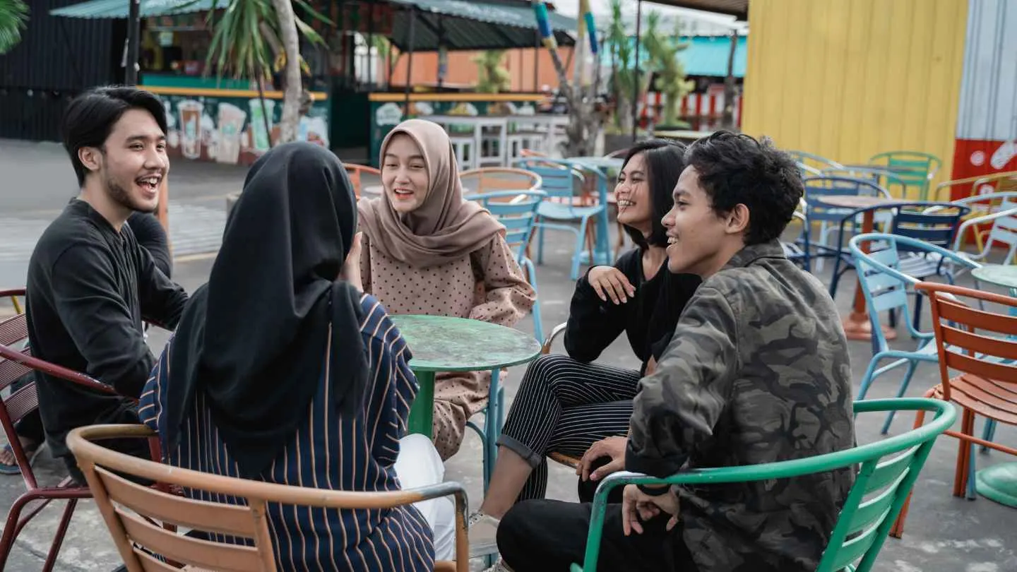 Rent a Friend Malaysia: Sesuai untuk Anda? 6 Tanda dan Had